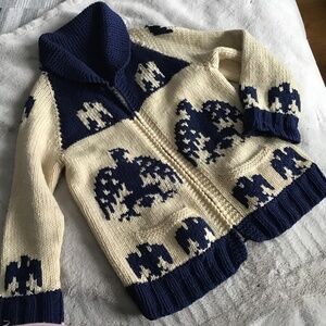 VINTAGE CREAM & BLUE PURE WOOL EAGLES DESIGN HANDKNITTED FRONT ZIP CARDIGAN SZ L